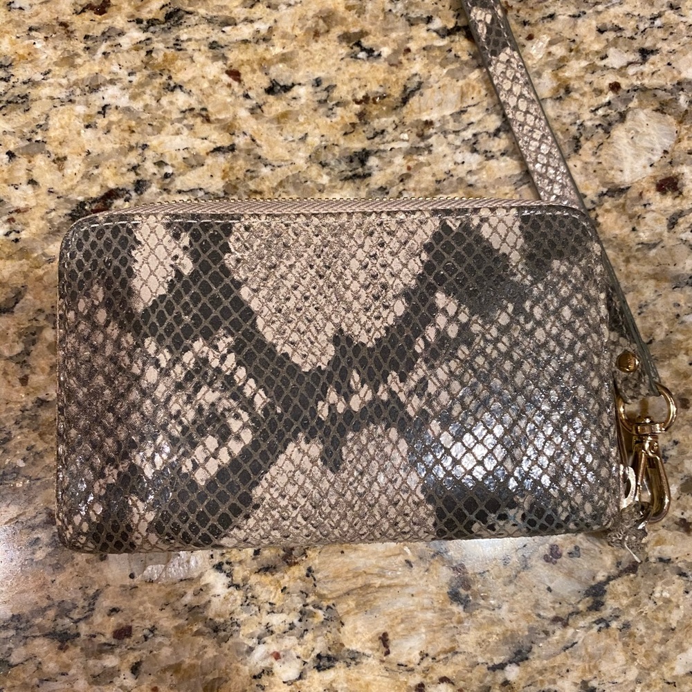 Michael Kors Snakeskin Smartphone Wristlet - Picture 3 of 7
